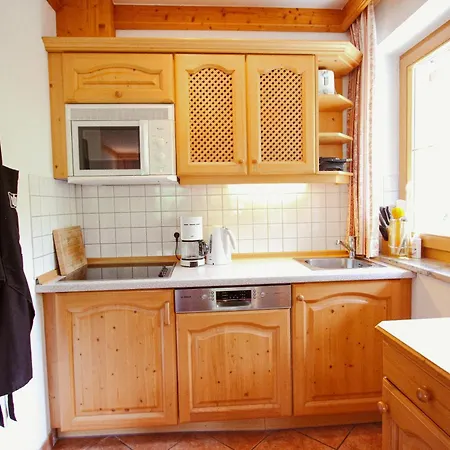77 - 36 Apartment *